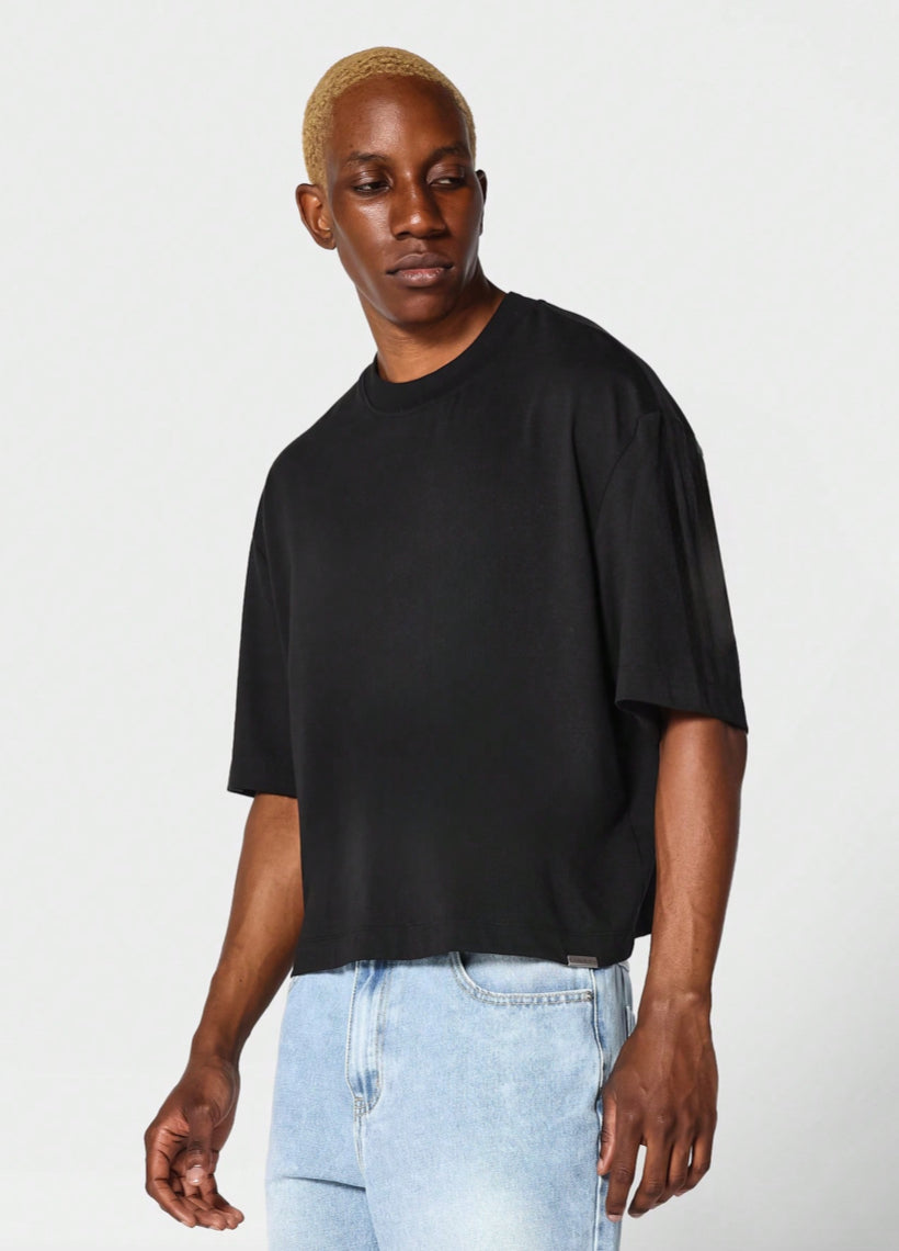 SUMWON クロップフィット ショートスリーブ エッセンシャルTシャツ