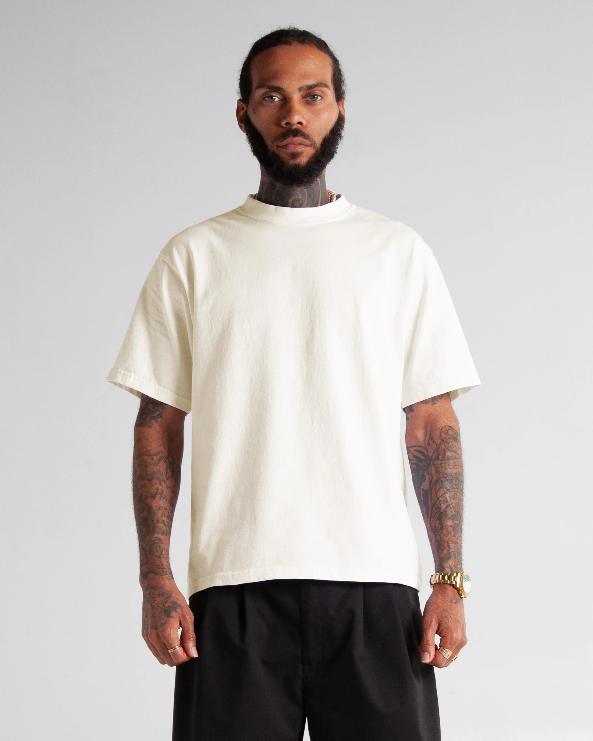 SHAKA WEAR MAX HEAVYWEIGHT CROPPED TEE